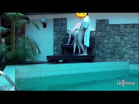 ❤️ Baas nodigt meid uit naar het zwembad, maar kon een hete niet weerstaan ☑ Anal video at nl.https-tubsexer.ru ️❤